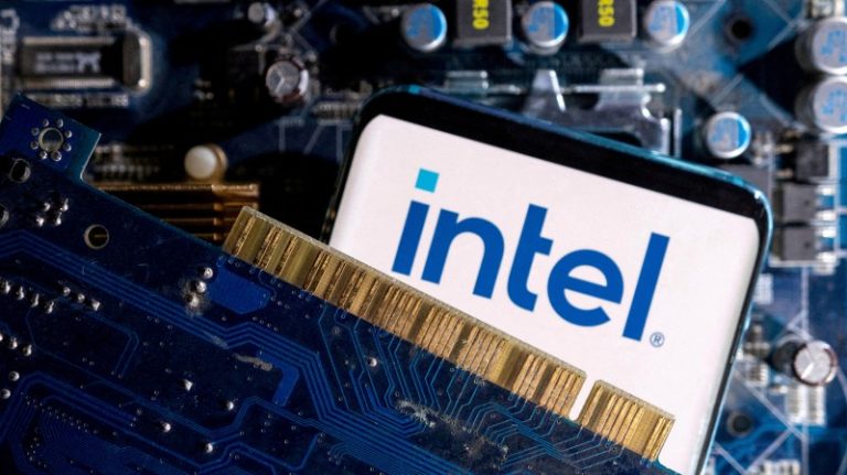 Intel lands new contract with US government